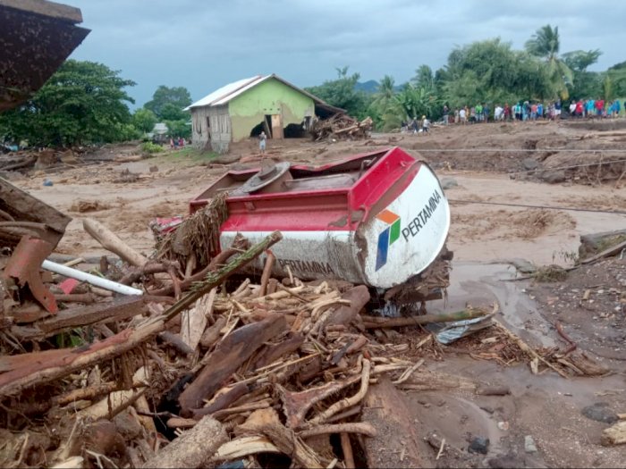 Sebanyak 27 Warga diperkirakan Masih Hilang Akibat Banjir Bandang di Flores Timur