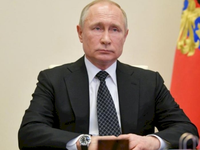 Presiden Vladimir Putin Meneken Undang-undang Baru, Mungkinkan Menjabat Hingga 2036!
