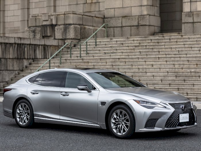 Toyota Luncurkan 2 Produk Baru di Jepang, Salah Satunya Lexus LS Terbaru!