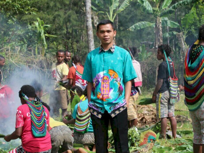 Pilu Potret Terakhir Yonatan Renden Bersama Siswa SMP Beoga, Guru Ditembak Mati KKB Papua