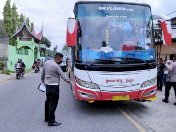 Bus Gumarang Jaya di Sumbar Hilang Kendali, Tewaskan Tiga Siswa SD