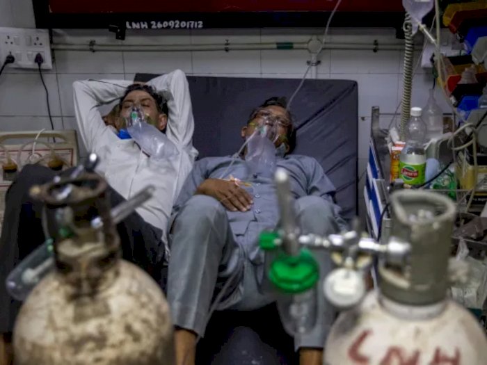 Kasus Covid-19 di India Meningkat, Pasien di Rumah Sakit Terlihat Berbagi Tempat Tidur