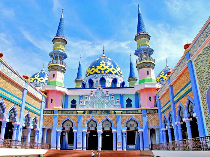 7 Masjid Unik di Indonesia untuk Wisata Religi