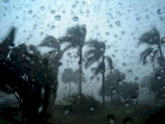 BMKG Prediksi Sumut, Riau, dan Aceh Berpotensi Hujan Lebat dengan Petir dan Angin Kencang