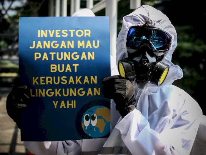 FOTO: Aksi Damai Protes Bisnis Kotor Batubara