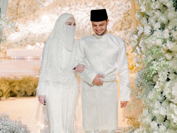 Langgar Aturan Covid-19 di Acara Pernikahannya, Selebriti Malaysia Ini Didenda Rp 212 Juta