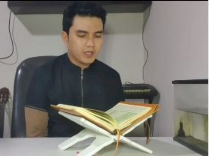 Unggah Video Ngaji ke Instagram, Aldi Taher Diingatkan Netizen: Jual Agama Demi Duit!