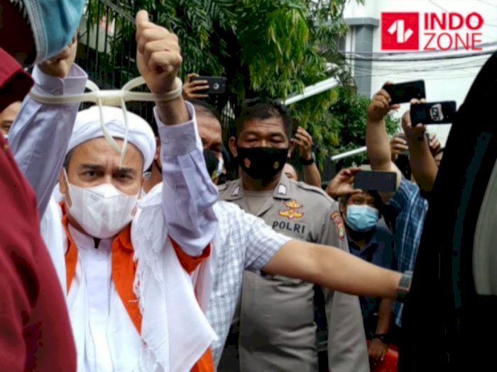 Reaksi Rizieq Shihab Usai Munarman Ditangkap Paksa & Matanya Ditutup Kain Kasus Terorisme