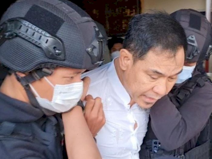 DPR Minta Polisi Segera Umumkan Status Munarman Usai Diamankan Densus 88