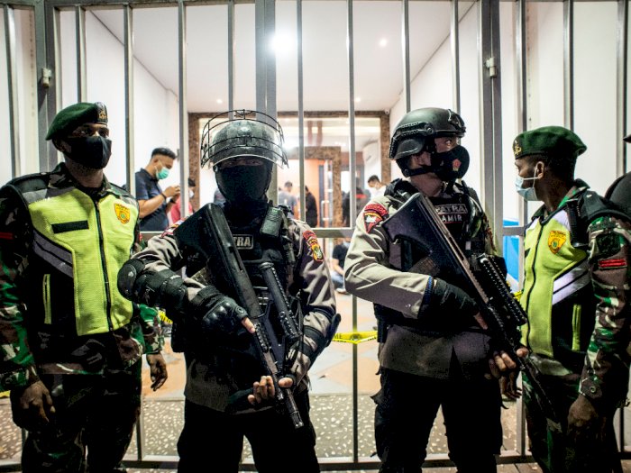 FOTO: Penggeledahan Bekas Markas FPI Terkait Terorisme