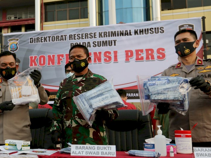 FOTO: Rilis Kasus Alat Swab Antigen Bekas di Bandara Kualanamu