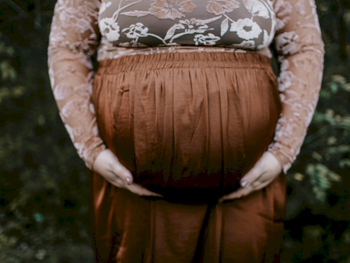 Seorang Wanita Asal Inggris Lahirkan Anak Seberat 6 Kilogram