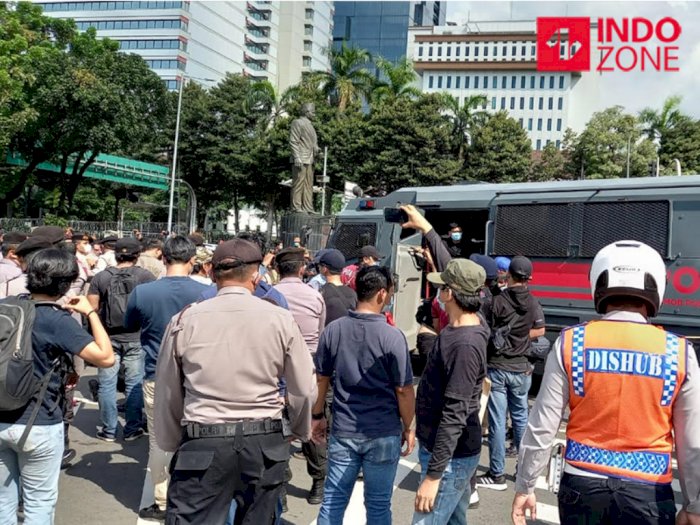 Sempat Bersitegang, Polisi Amankan 30 Massa dari PMKRI 