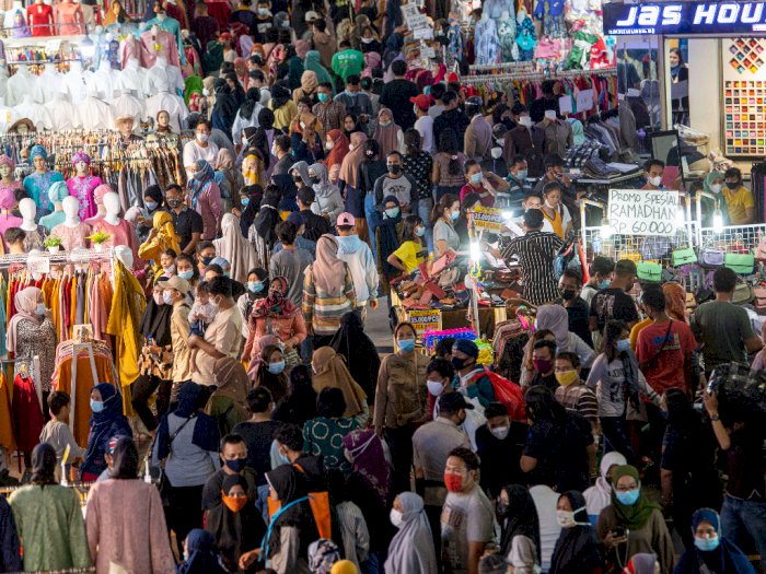 Corona Mengintai, 100 Ribu Orang Kunjungi Pasar Tanah Abang Hari Ini