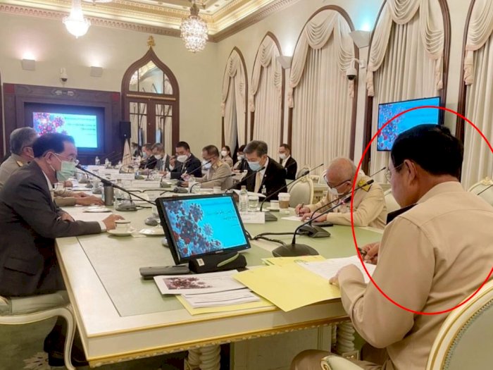 PM Thailand Didenda Rp2,7 Juta karena Tidak Pakai Masker saat Rapat