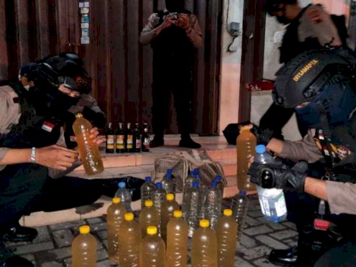 Penjual Minuman Keras di Ruko Purwosari Solo Diamankan Polisi