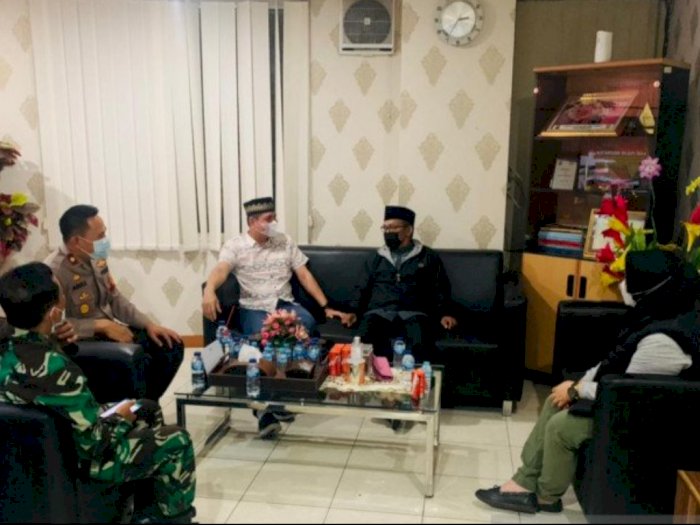Larang Jamaah Pakai Masker, Kepolisian Beri Peringatan ke Pengurus Masjid di Bekasi