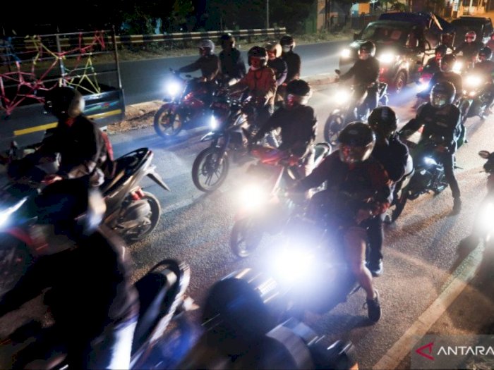 Pemudik Sepeda Motor Mulai Padati Jalur Pantai Utara Jawa