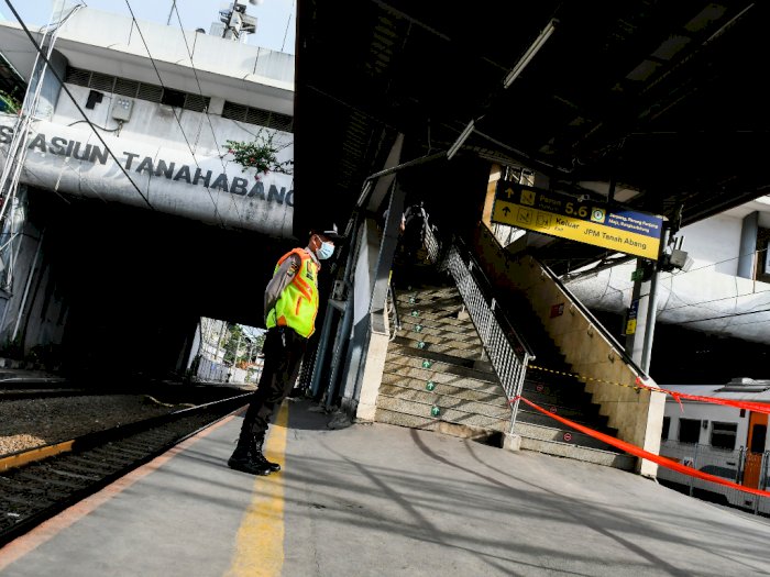 Stasiun Palmerah Membludak, Penumpang KRL Kini Diizinkan Transit di Stasiun Tanah Abang