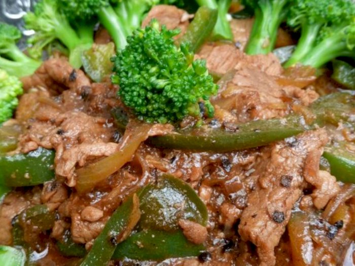 Resep Mudah Membuat Daging Sapi Lada Hitam dan Brokoli