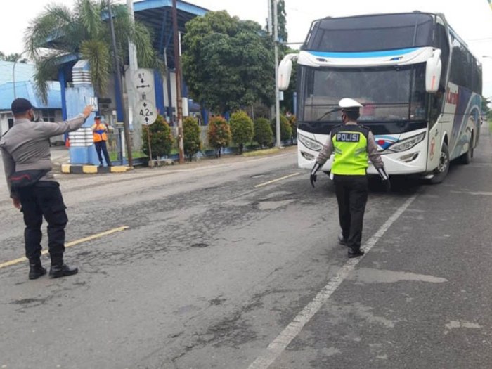 Tidak Bisa Beroperasi, Ribuan Angkutan Umum di Aceh Digudangkan