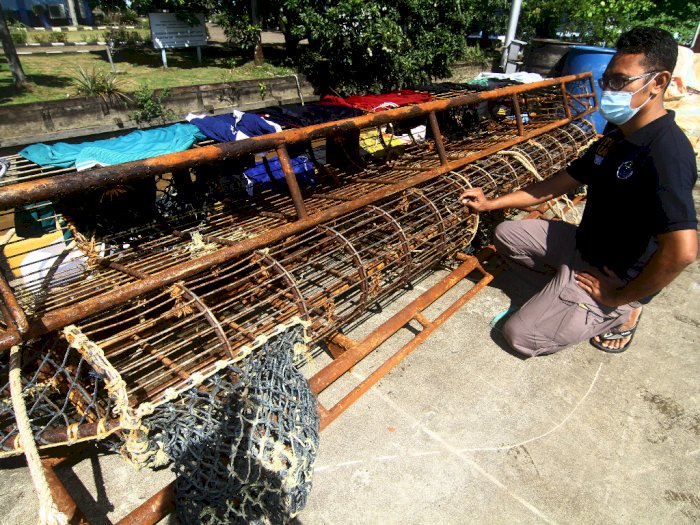 FOTO: Kapal Vietnam Pemburu Teripang Ditangkap