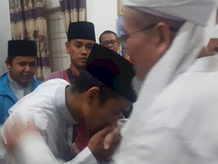 Kenang Sosok Ustadz Tengku Zulkarnain, UAS: 'Tak Ada Takut Dalam Dirimu'