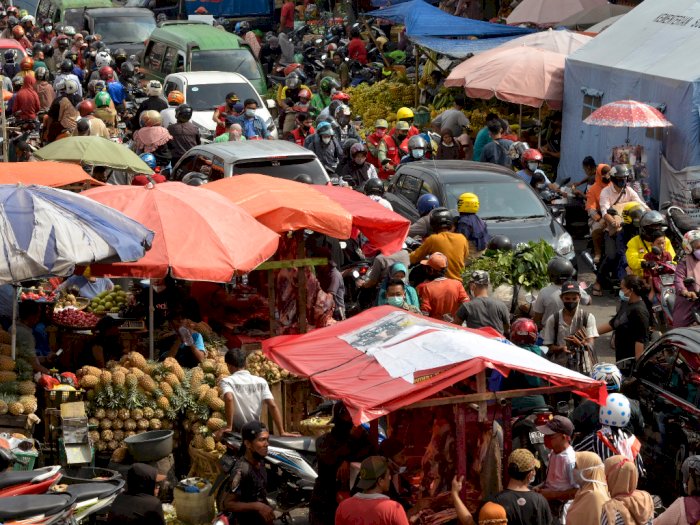 FOTO: Kepadatan Pasar Tradisional di Lampung