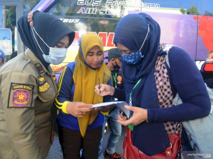  Menko Prediksikan Hampir 50 Ribu Pekerja Migran Indonesia Pulang ke Tanah Air