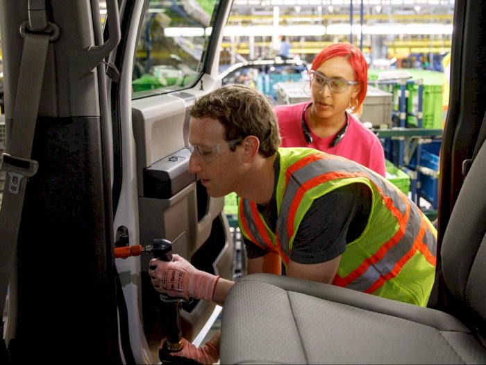 CEO Facebook Mark Zuckerberg Ternyata Pernah ‘Kerja’ di Ford untuk Rakit Mobil