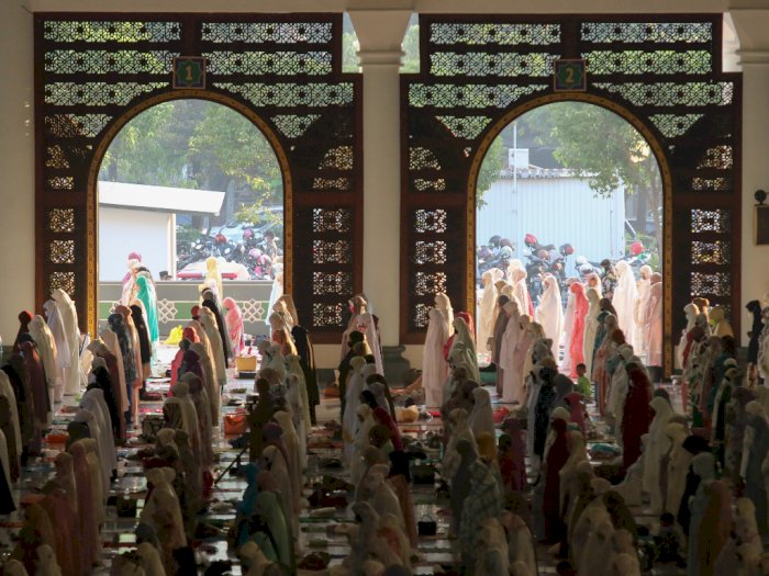 FOTO: Shalat Idul Fitri di Masjid Nasional Al Akbar