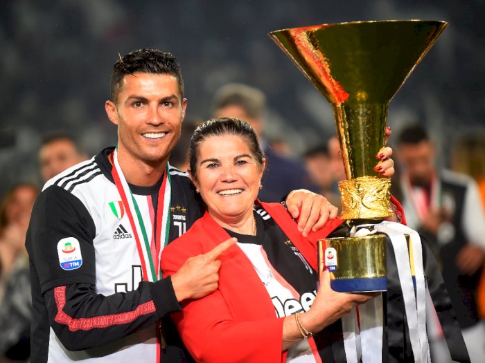 Ibu Ronaldo Bakal Bawa Anaknya Kembali ke Sporting Lisbon