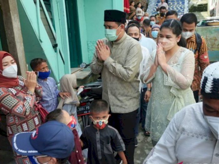 Hari Raya Pertama, Mantu Jokowi dan Istri Silaturahmi ke Kelurahan Aur dan Meninjau Banjir