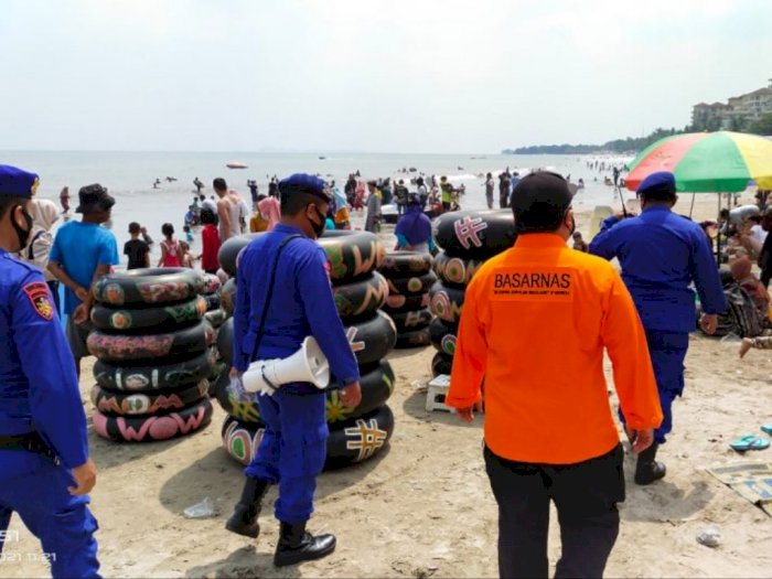 Antisipasi Kecelakaan, Basarnas Banten Dirikan Posko Siaga di Lokasi Wisata Pantai