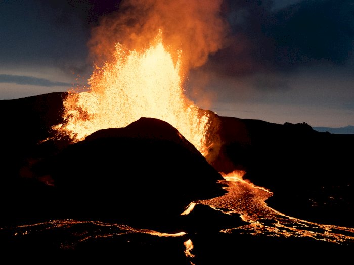 FOTO: Erupsi Gunung Fagradalsfjall di Islandia