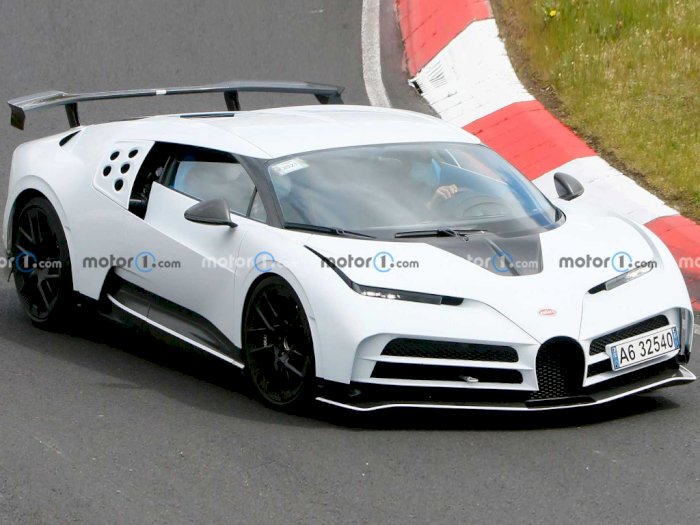 Mobil Bugatti Centodieci Terlihat di Nurburgring Jelang Pengiriman di 2022!