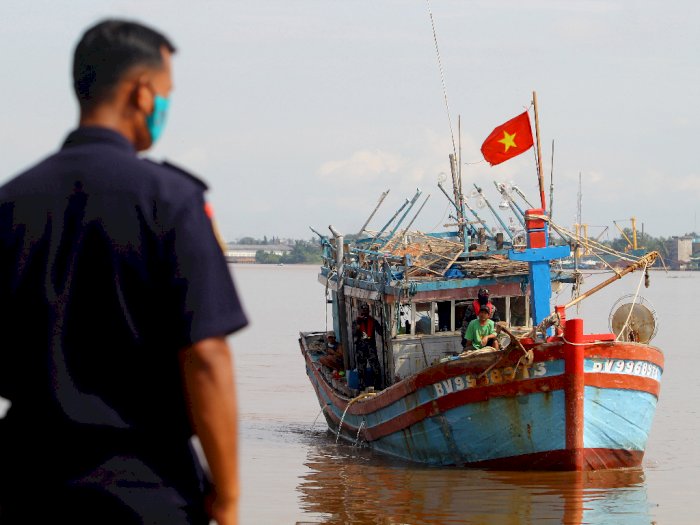 Mau Nyolong Ikan di Natuna, 6 Kapal Berbendera Vietnam Ini Ditangkap KKP