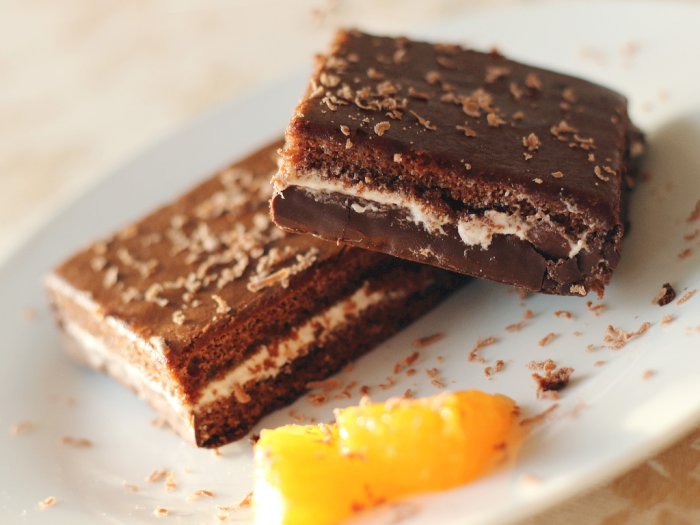 Makan Brownies yang Tercampur Ganja di Sebuah Kafe, Ibu dan 2 Anaknya Alami Halusinasi