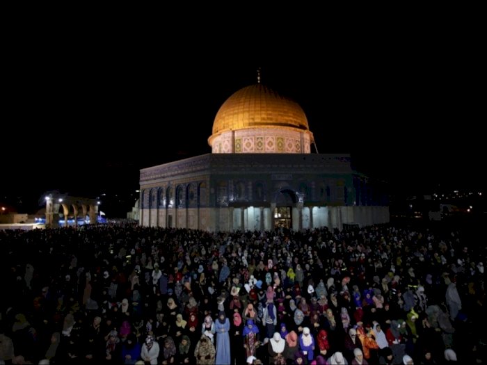 Pascagencatan Senjata, Umat Islam Beramai-ramai Ibadah Salat Subuh di Al Aqsa