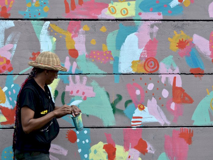 FOTO: Aksi Melukis Bersama Komunitas Grafiti Bekasi