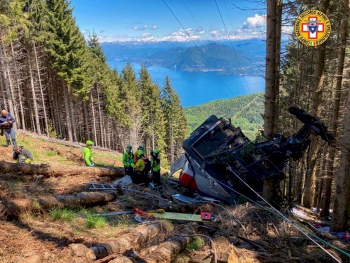 Kereta Gantung Italia Jatuh ke Hutan, Menewaskan 14 Orang Dua Anak-anak