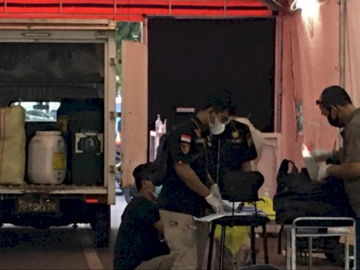 Diduga Langgar Prokes, Polisi Gerebek Layanan Tes Antigen Drive Thru di Lap Merdeka Medan