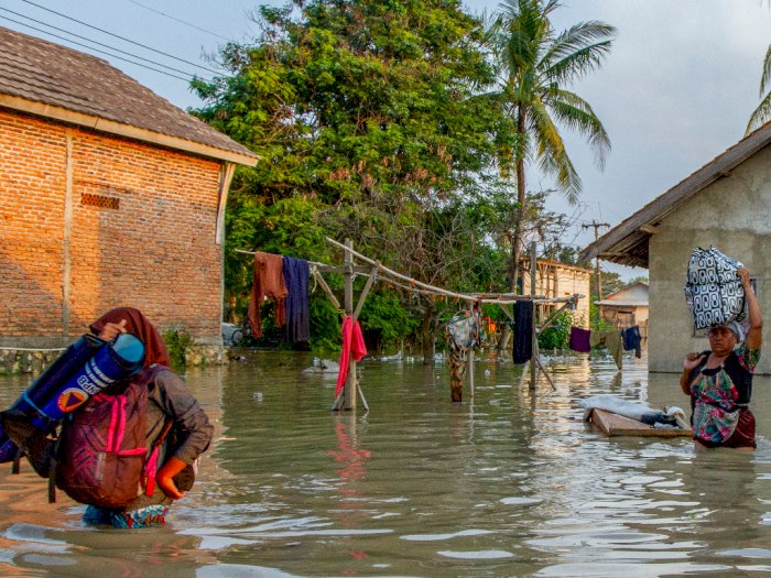  Air Sungai Meluap, Ratusan Rumah di Karawang Jawa Barat Terendam Banjir
