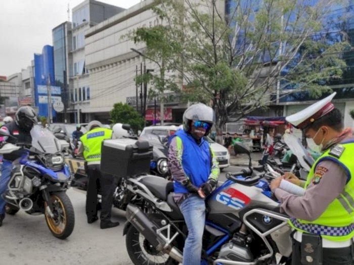  Terobos Jalur TransJakarta di Jalan Hasyim Ashari, Empat Moge ini Ditilang Polisi