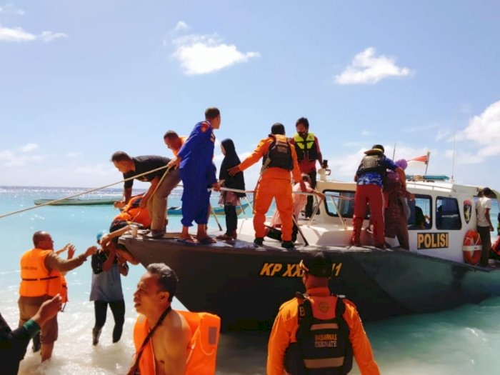 Tim SAR Cari Guru yang Jadi Korban Hilang Kapal Terbakar di Maluku Utara