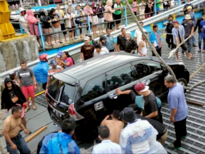 Terkait Insiden Jatuhnya Mobil di Danau Toba, Polisi Periksa 9 Orang Saksi