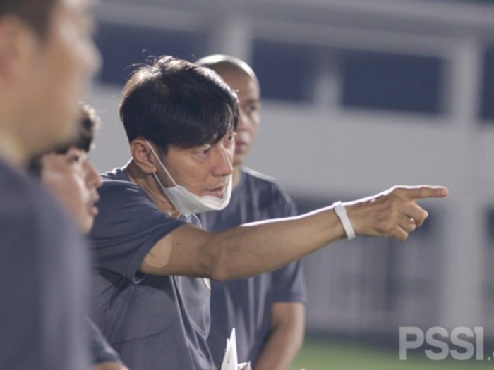 Timnas Indonesia 'Dimata-matai' Pelatih Vietnam, Shin Tae-yong Beri Reaksi Mengejutkan