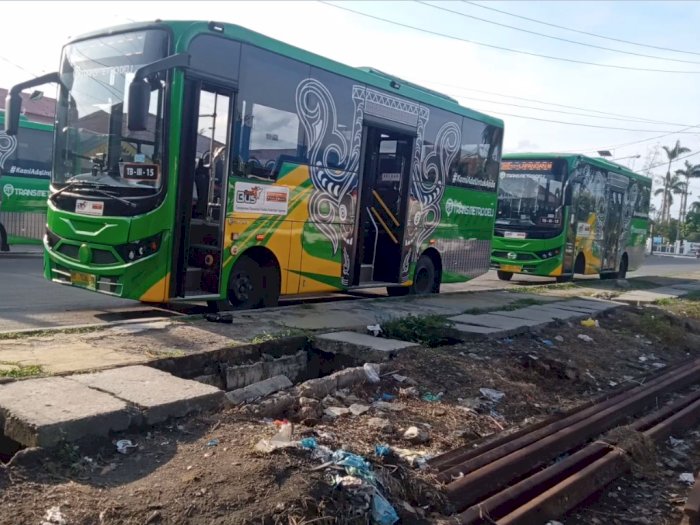 Warga Medan Keluhkan Bus Trans Metro Deli yang Ngetem Lama, Penumpang Jadi Menumpuk