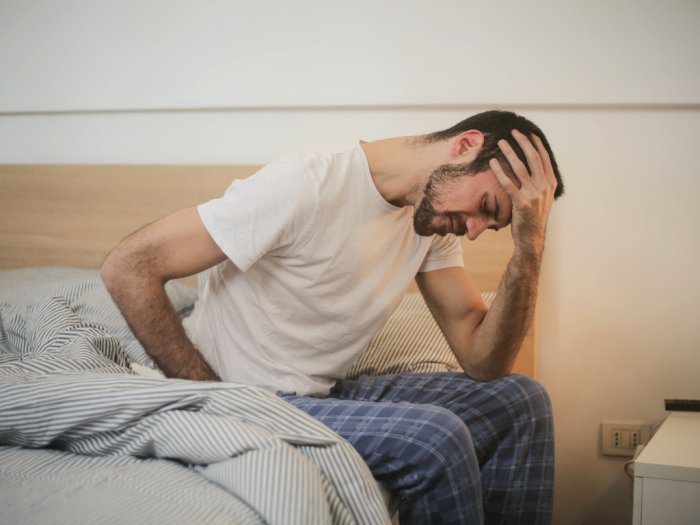Penyebab dan Cara Mengatasi Sakit Kepala Saat Bangun Tidur