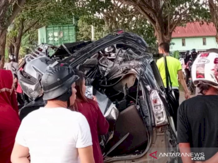 Mobil Rombongan Mahasiswa UHO Alami Kecelakaan Tunggal di Bombana, 5 Orang Meninggal